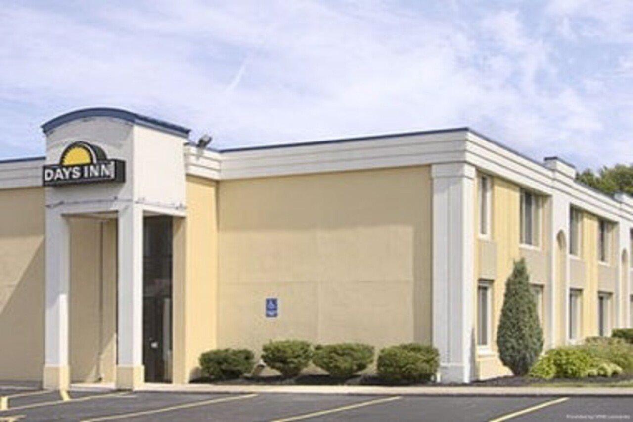 Days Inn By Wyndham Willoughby/Cleveland Zewnętrze zdjęcie