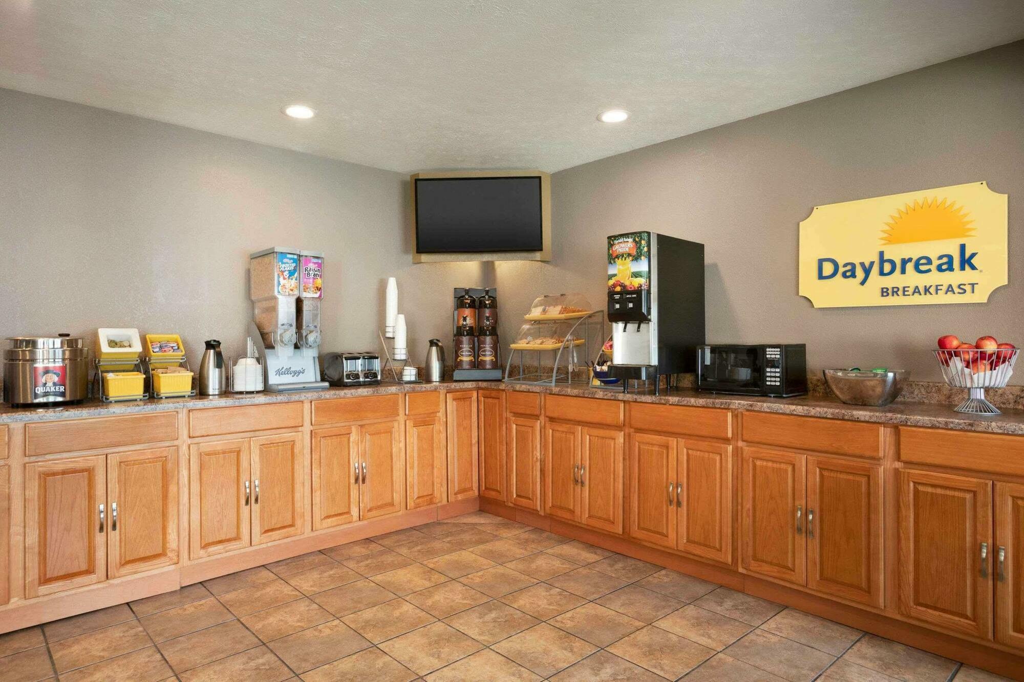 Days Inn By Wyndham Willoughby/Cleveland Zewnętrze zdjęcie